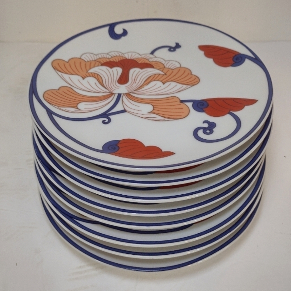 Fitz and Floyd Vintage 1970s set of (8) flower Motif plates